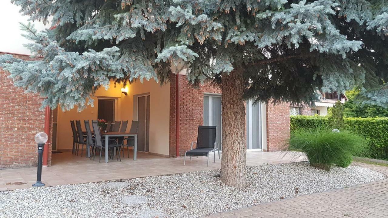 Mimi Apartman Balatonalmadi Exterior photo